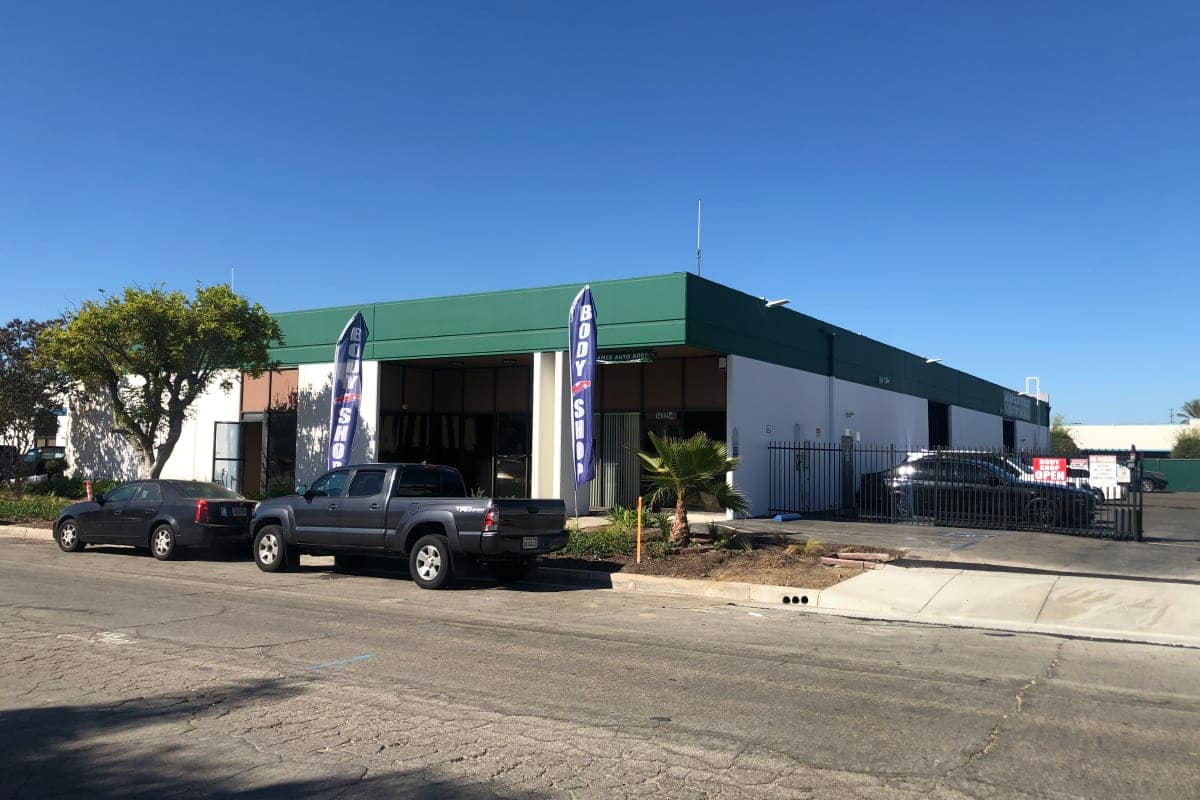 Advance Auto Body Collision Repair Facility