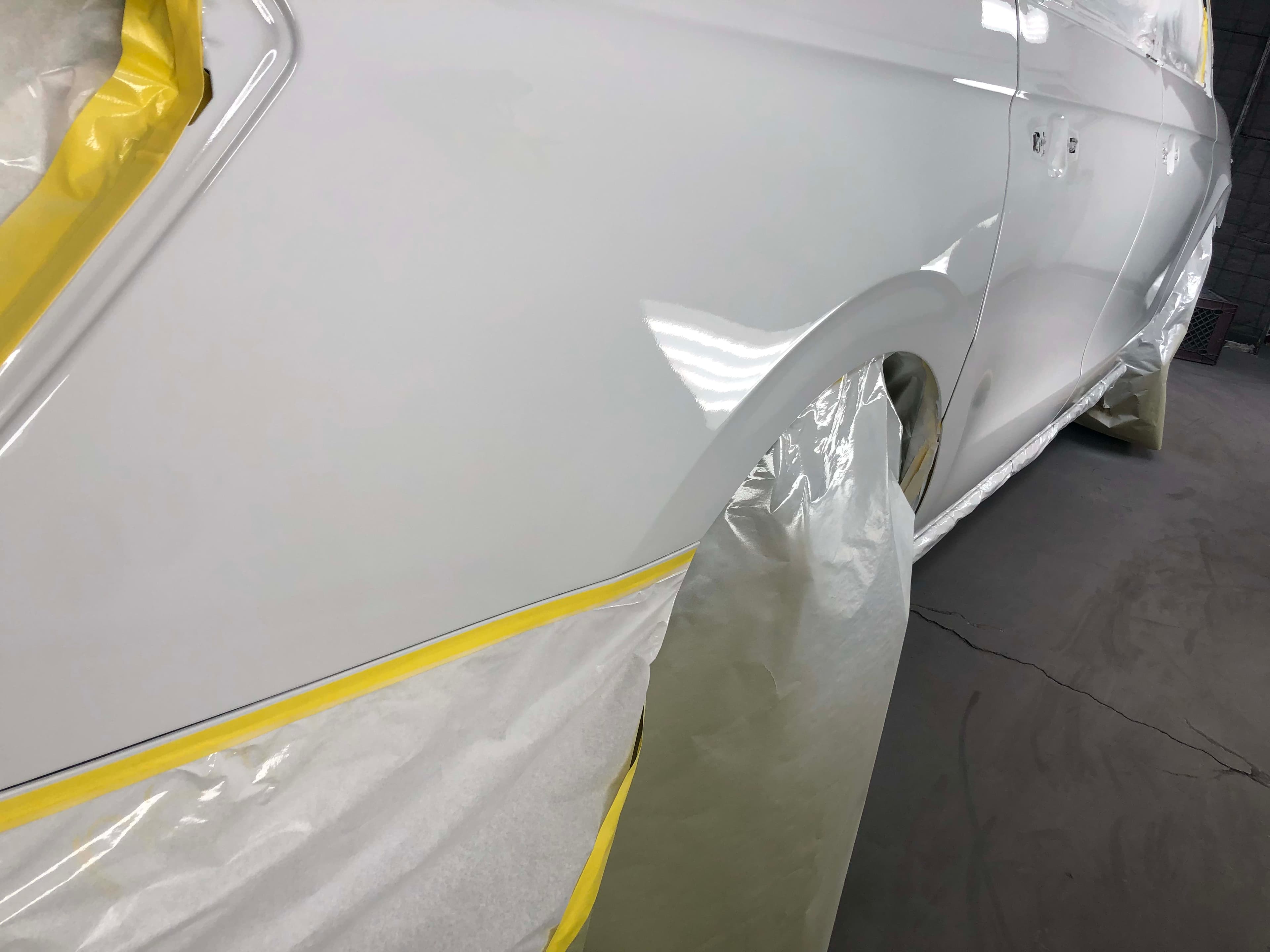 White Ford Expedition - Completed